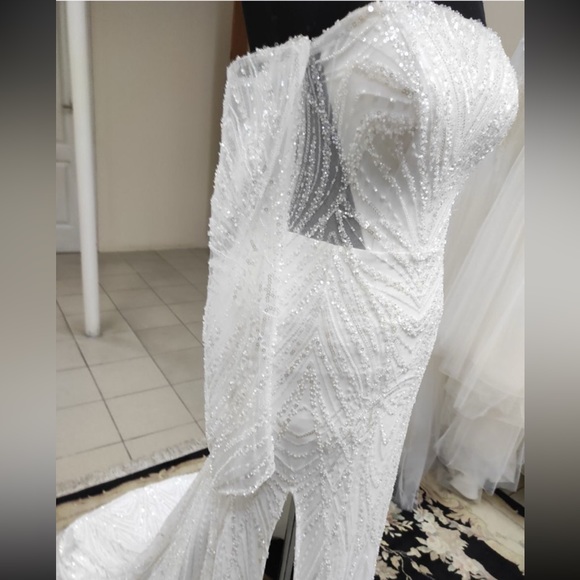 Custom made bridal dress - Picture 3 of 7